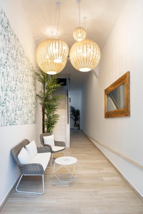 Urban Suites Sitges Apartments Экстерьер фото
